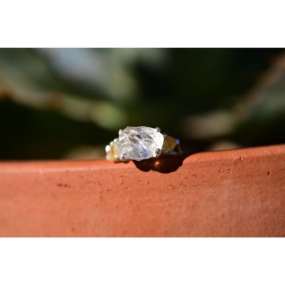 Custom yellow Montana sapphire ring raw clear quartz size 4 5 6 7 8 9 10… - Picture 3 of 9